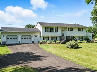 1292 Gassner Rd, Waterloo, NY 13165