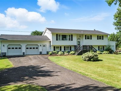 1292 Gassner Rd, Waterloo, NY, 13165
