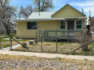 402 3rd Ave, Edgemont, SD 57735