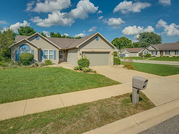 3rd image of 4101 Cherry Pointe Dr