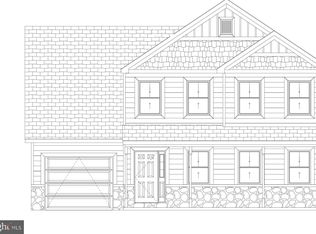 239 Woodridge Dr, Shippensburg, PA 17257