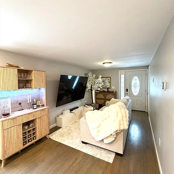 20 Marble St #2 — Photo 2