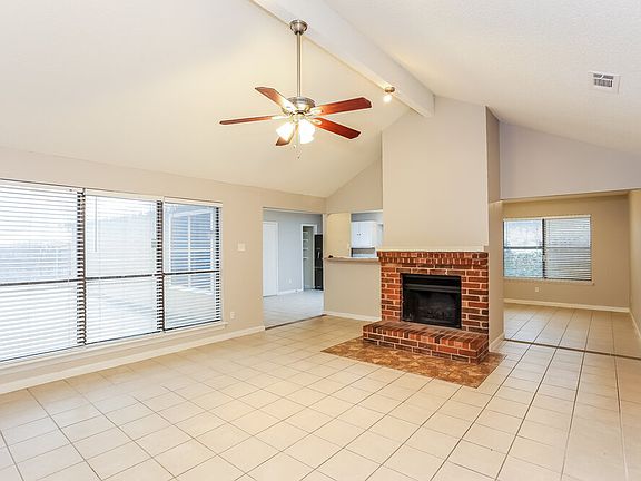 3rd image of 1365 Roan Dr
