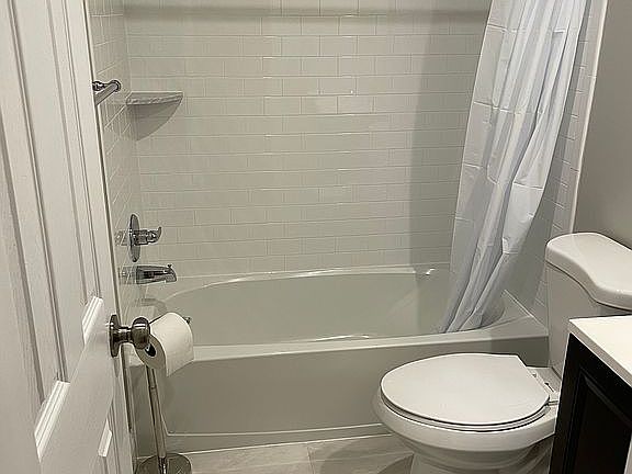 5th image of 1820 Lincoln Ave