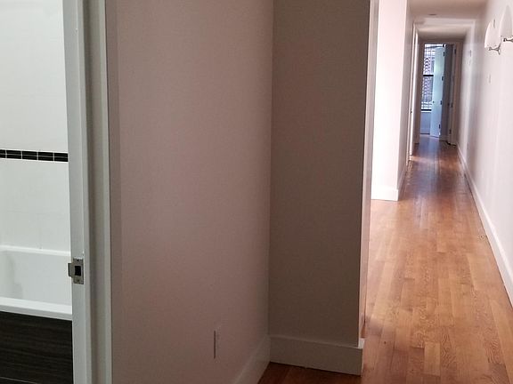 2nd image of 1102 Dekalb Ave #1L