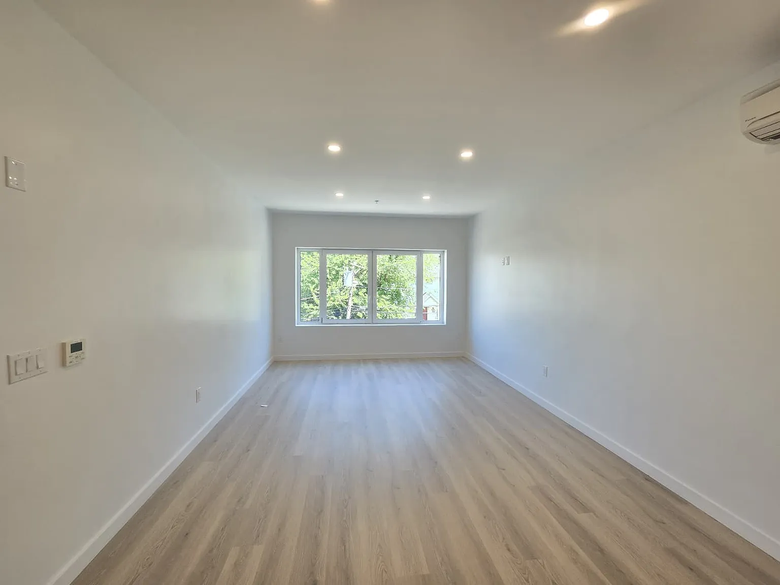 1 bed, 722 sqft, $2,525 — Photo 4