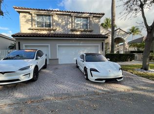 3281 SW 53rd St, Fort Lauderdale, FL 33312