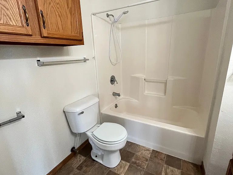 921-931 N Larson St #921 — Photo 11