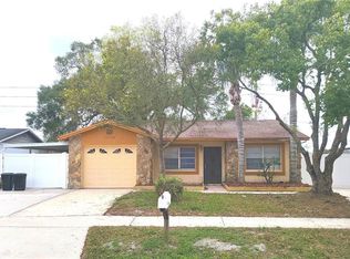 21552 Southwood Dr, Lutz, FL 33549