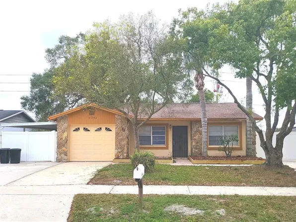 21552 Southwood Dr, Lutz, FL 33549