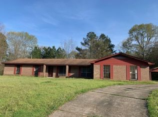 3116 Middle Rd, Edwards, MS 39066