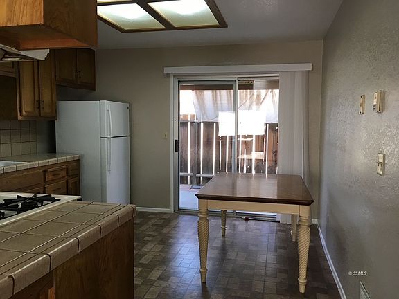 2nd image of 1001 Perdew Ave