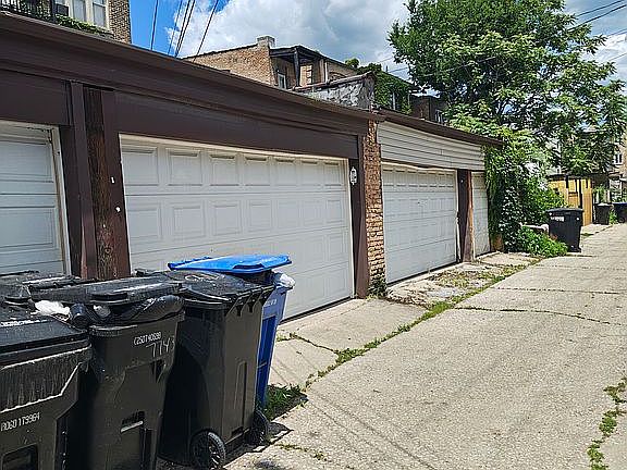 3rd image of 7735-37 S Phillips Ave
