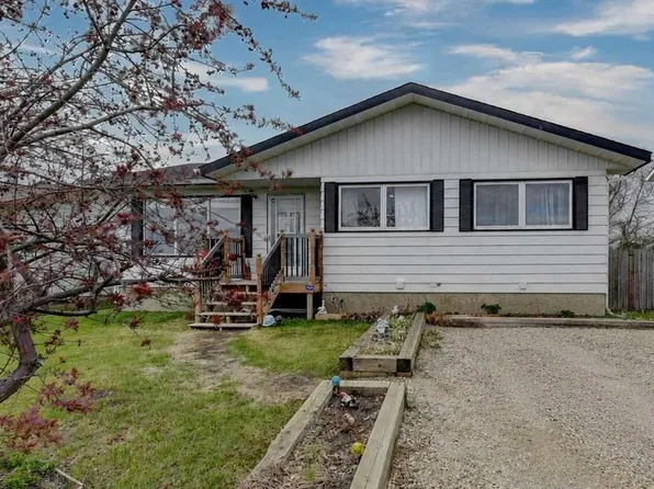 5323 N Sunset Dr, Spirit River, AB T0H 3G0