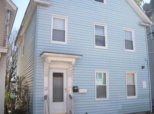 15 Bassett St, Lowell, MA 01852