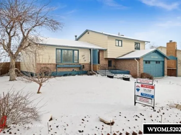3910 Washakie St, Casper, WY 82609