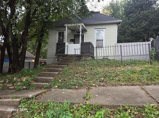 2814 S 20th St, Saint Joseph, MO 64503