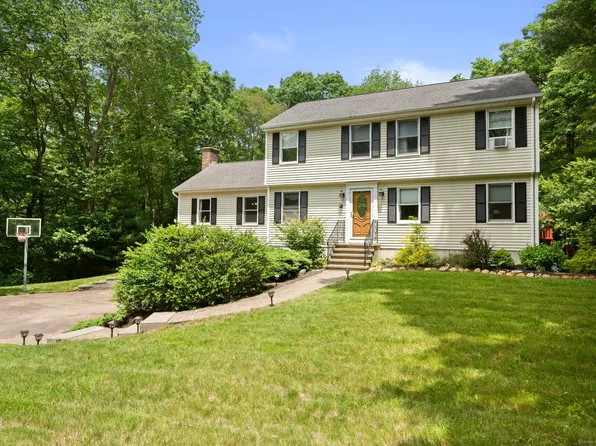 52 Thornridge Drive, Colchester, CT 06415