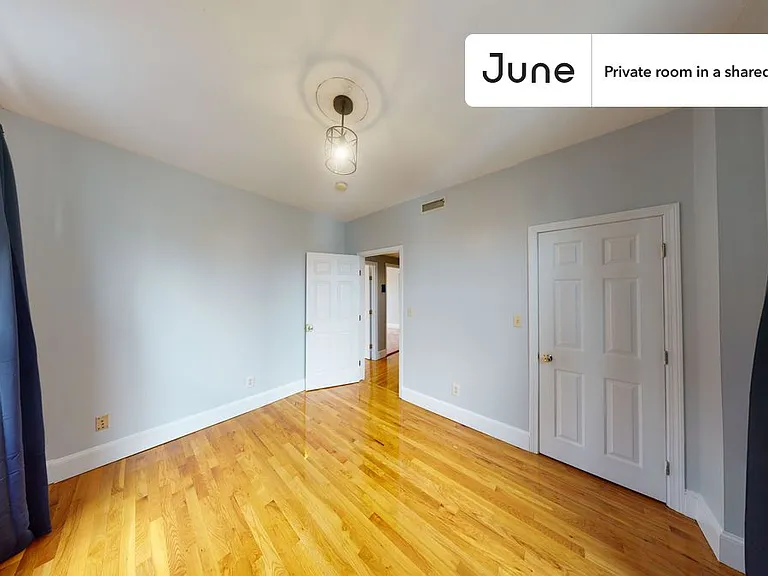 17 Highgate St #B — Photo 3