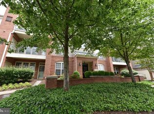 12170 Abington Hall Pl APT 101, Reston, VA 20190