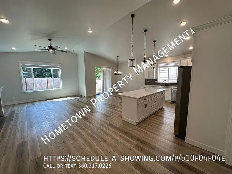 2629 43rd Ln SE — Photo 2