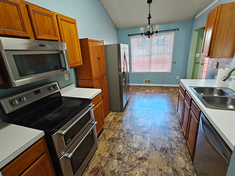 3714 Majestic Dr SW — Photo 4