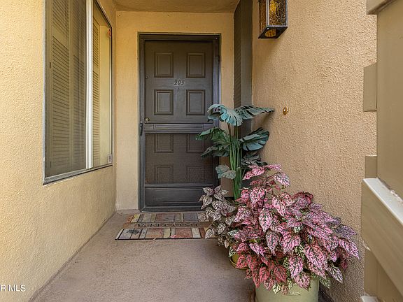 3rd image of 224 Oak Leaf Dr #205