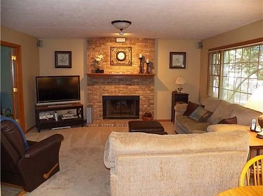 3rd image of 51330 Golden Oak Ct