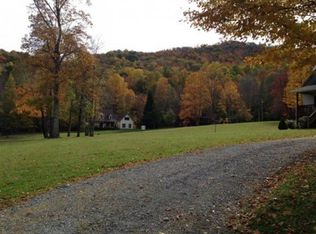 207 Toms Creek Cir, Roan Mountain, TN 37687