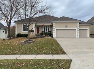 16210 Cambridge St, Stilwell, KS 66085