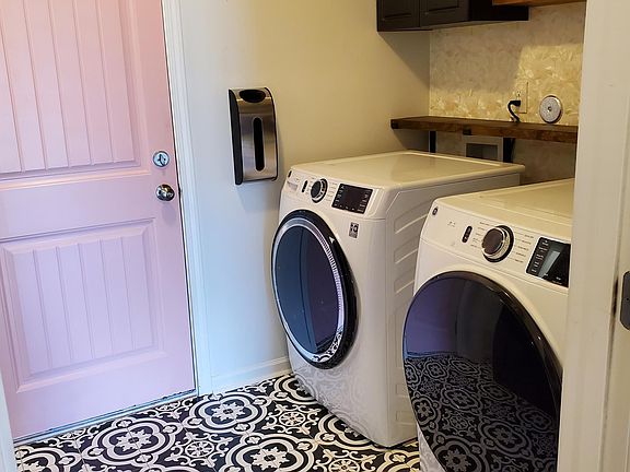 In-Unit Washer & Dryer