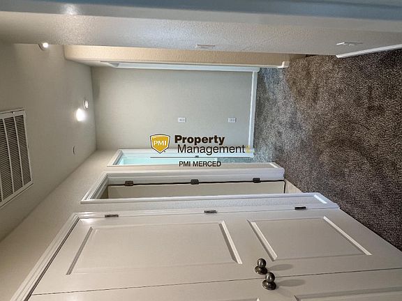 3rd image of 276 Korbel Ave