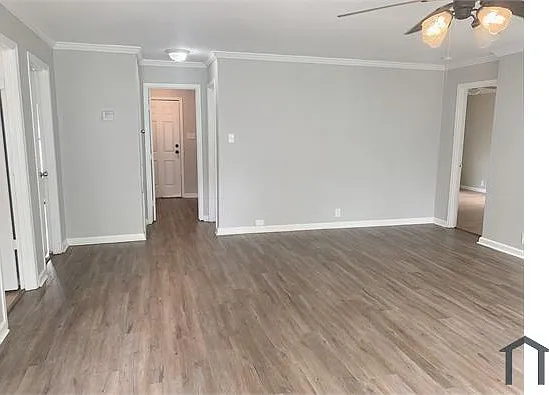 3 bed, 1210 sqft, $1,599 — Photo 2