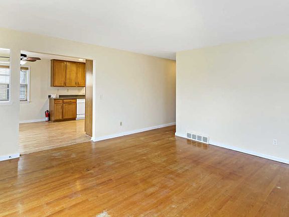 5th image of 4047 N 89th St