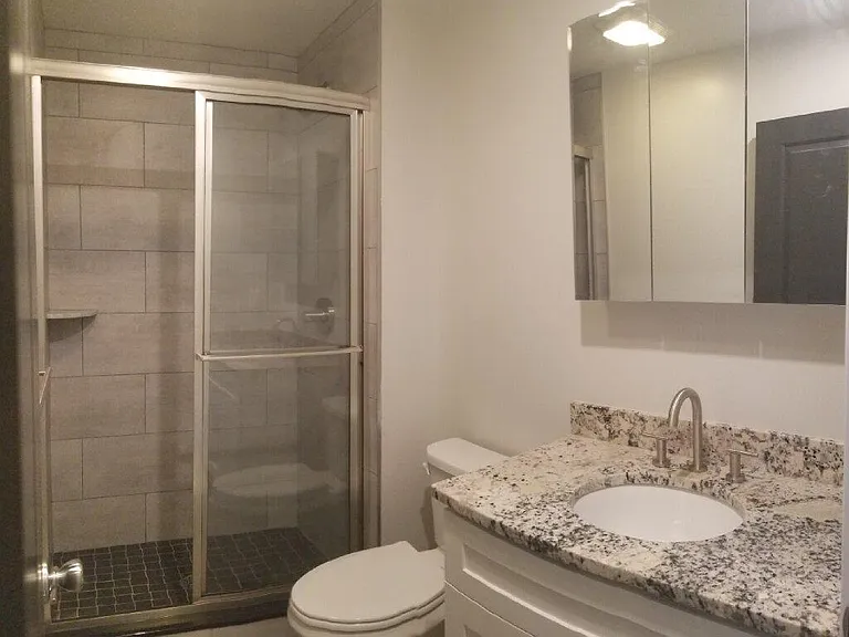 729 N 38th St #2 — Photo 9