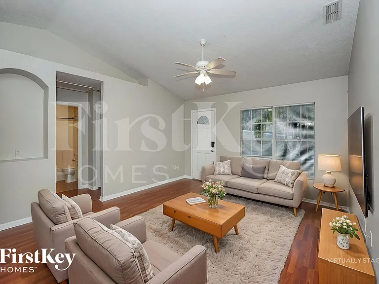 797 Chestnut Ave — Photo 4