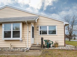 26 Constitution Blvd UNIT B, Manchester Township, NJ