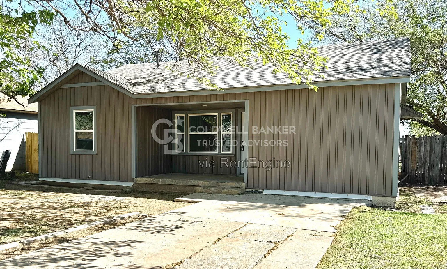 3 bed, 1.0 bath, 1137 sqft, $1,075 — Photo 2