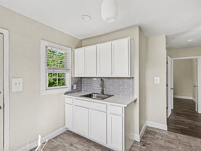 2604 Booker Ave — Photo 17