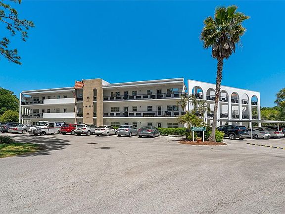3rd image of 100 EL CAMINO DR #309