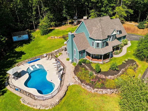 6 Harrington Drive, Merrimack, NH 03054