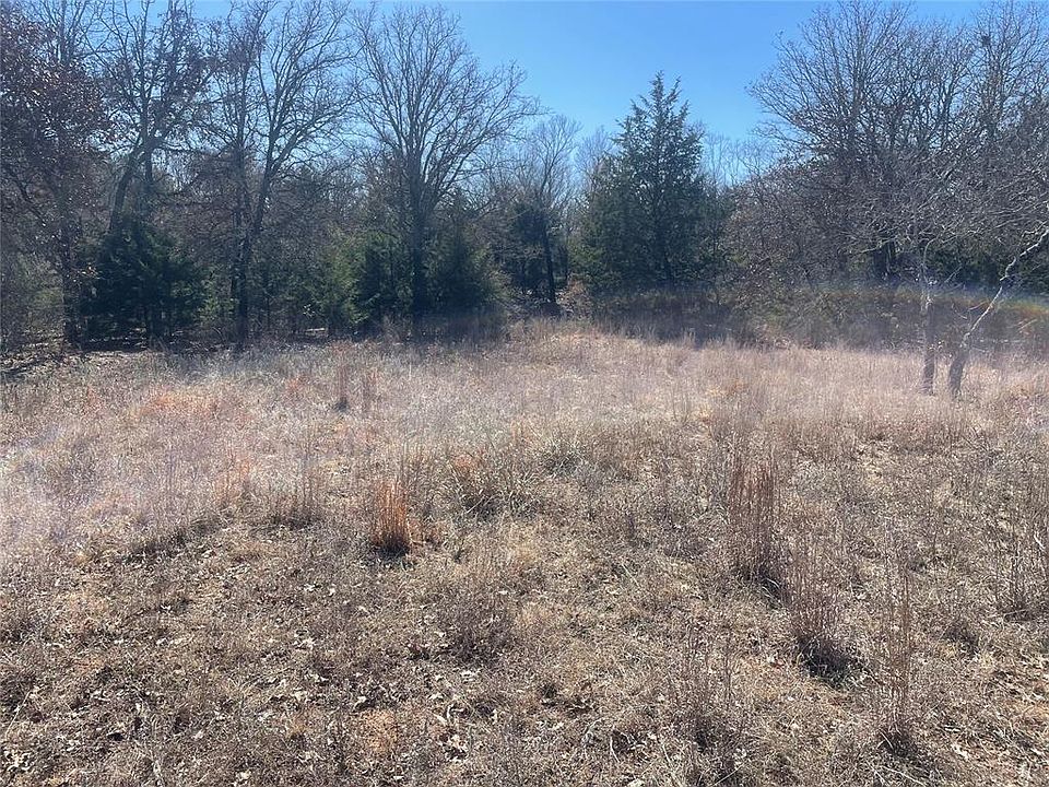 2nd image of 44664 E 1590th Rd