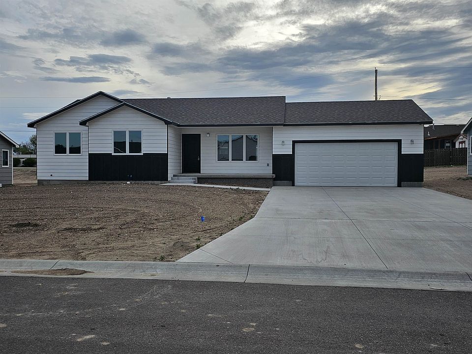 1115 Milstock Ave, Dodge City, KS 67801 Zillow