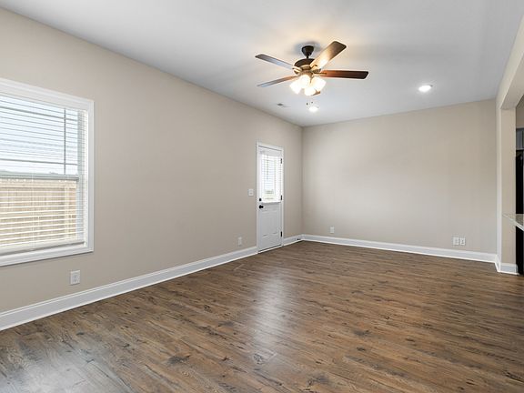 3rd image of 363 Fallow Cir