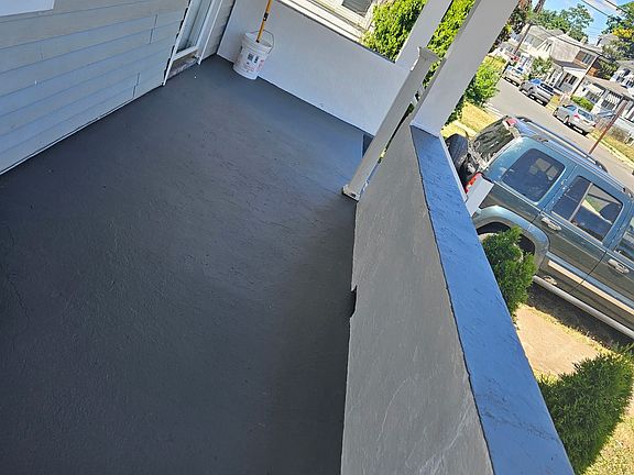 4th image of 19 Westside Ave