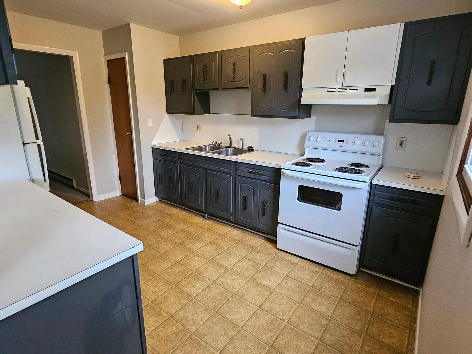 S Clay St, Greenville — Photo 1