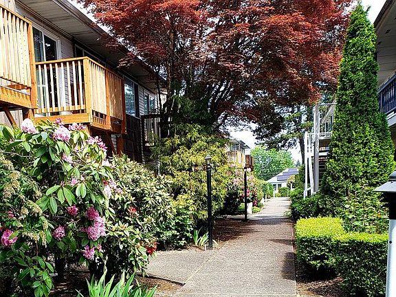 5th image of 1712 E Fourth Plain Blvd #22