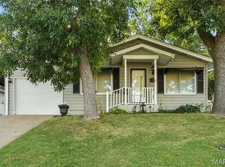 3716 Adie Rd, Saint Ann, MO 63074