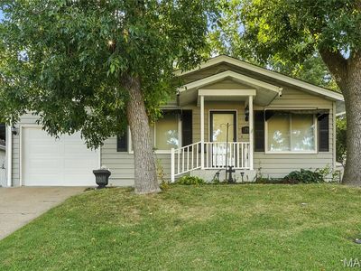 3716 Adie Rd, Saint Ann, MO, 63074