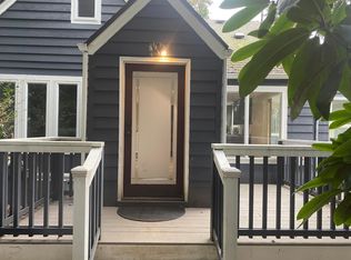 2012 NE 95th St, Seattle, WA 98115